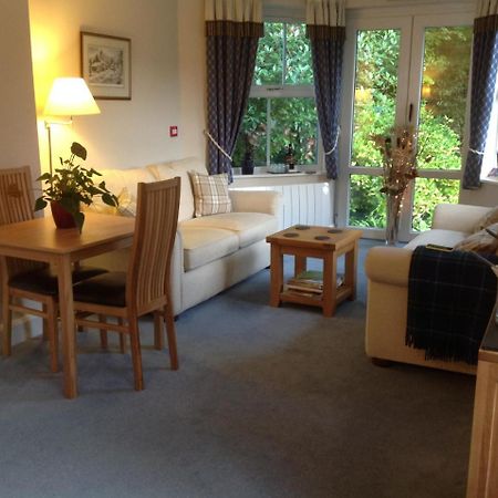 Lyndhurst Guest House Ulverston Dış mekan fotoğraf