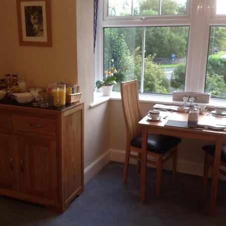 Lyndhurst Guest House Ulverston Dış mekan fotoğraf