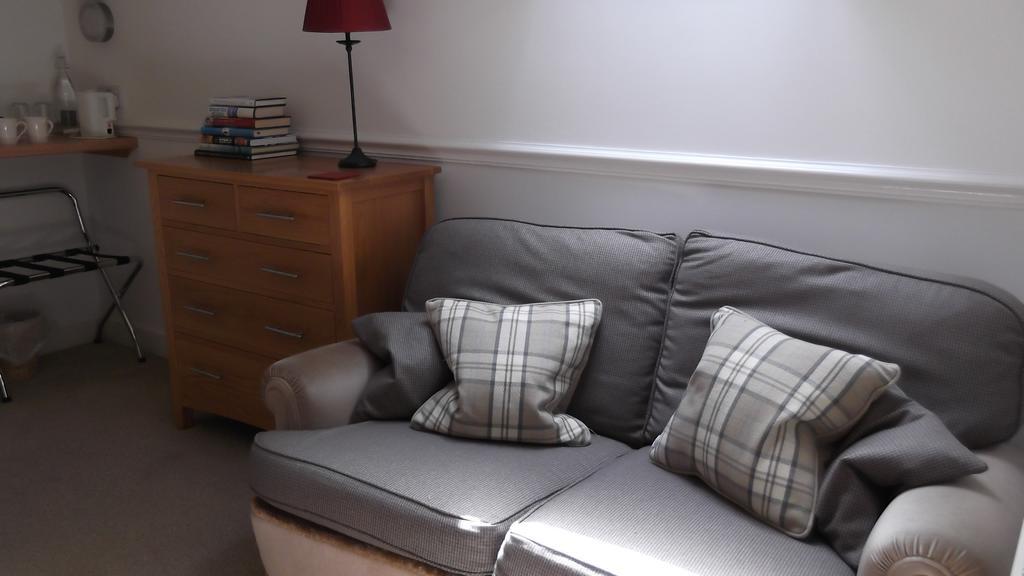 Lyndhurst Guest House Ulverston Dış mekan fotoğraf