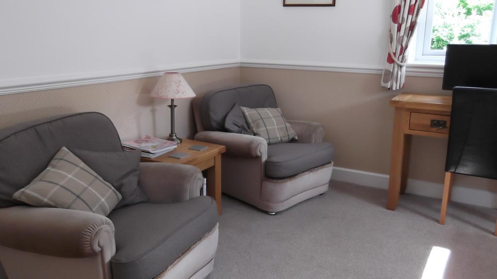 Lyndhurst Guest House Ulverston Dış mekan fotoğraf