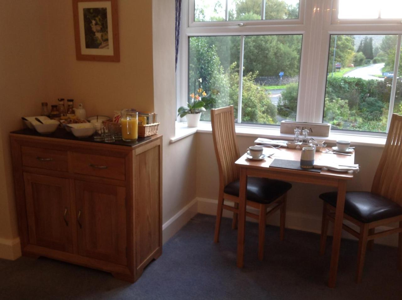 Lyndhurst Guest House Ulverston Dış mekan fotoğraf
